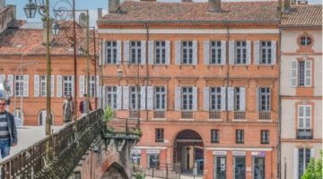 : 5, Place Alfred Marty